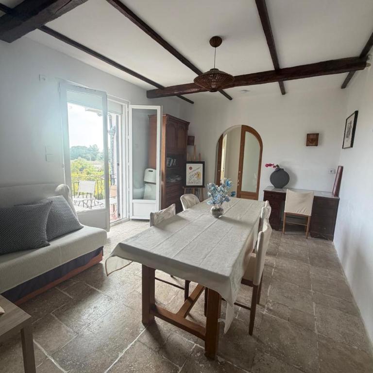 Grand Appt 6P climatisé dans villa avec piscine - 8 kms de Cannes - Appartement 2 Chambres - 29