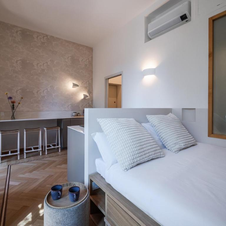 tHE Aura Suite - Porta Romana - Appartamento con Vista e Balcone - 23