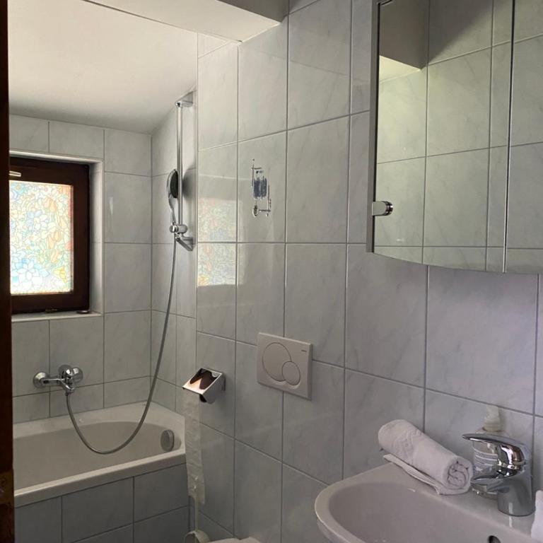 Fichtenblockhütte - Apartment mit 3 Schlafzimmern - 5