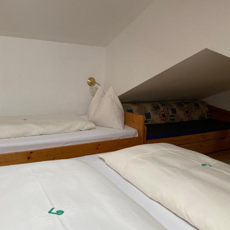 Fichtenblockhütte - Apartment mit 2 Schlafzimmern - 1