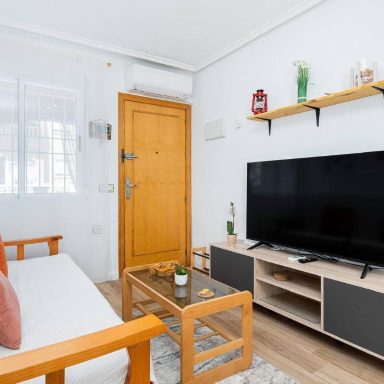 Bungalow Coral Sunrise - Two-Bedroom Apartment - 12
