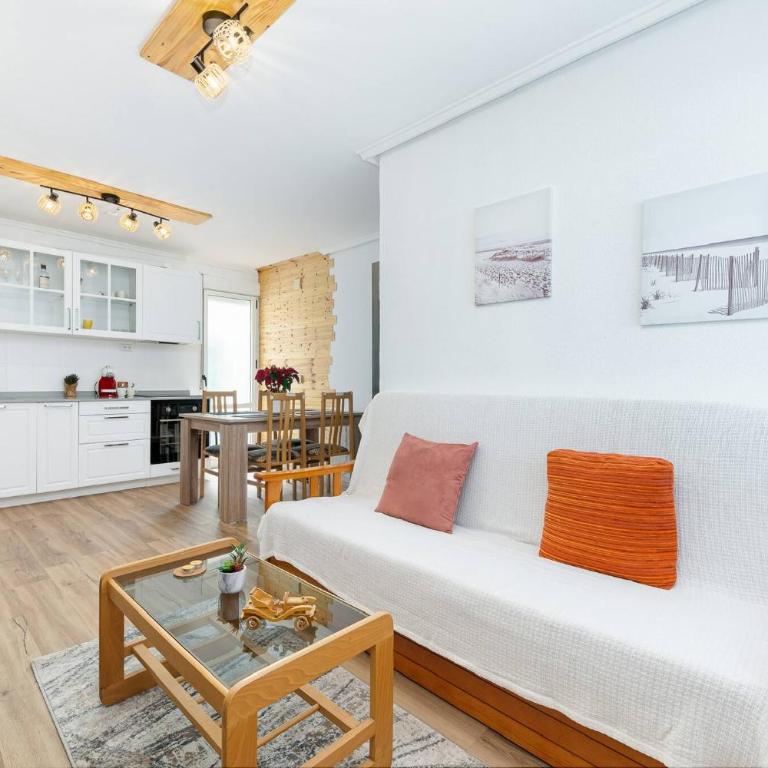 Bungalow Coral Sunrise - Two-Bedroom Apartment - 5
