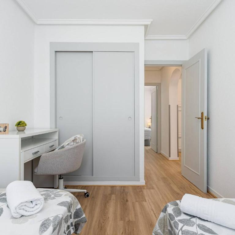 Bungalow Coral Sunrise - Two-Bedroom Apartment - 10