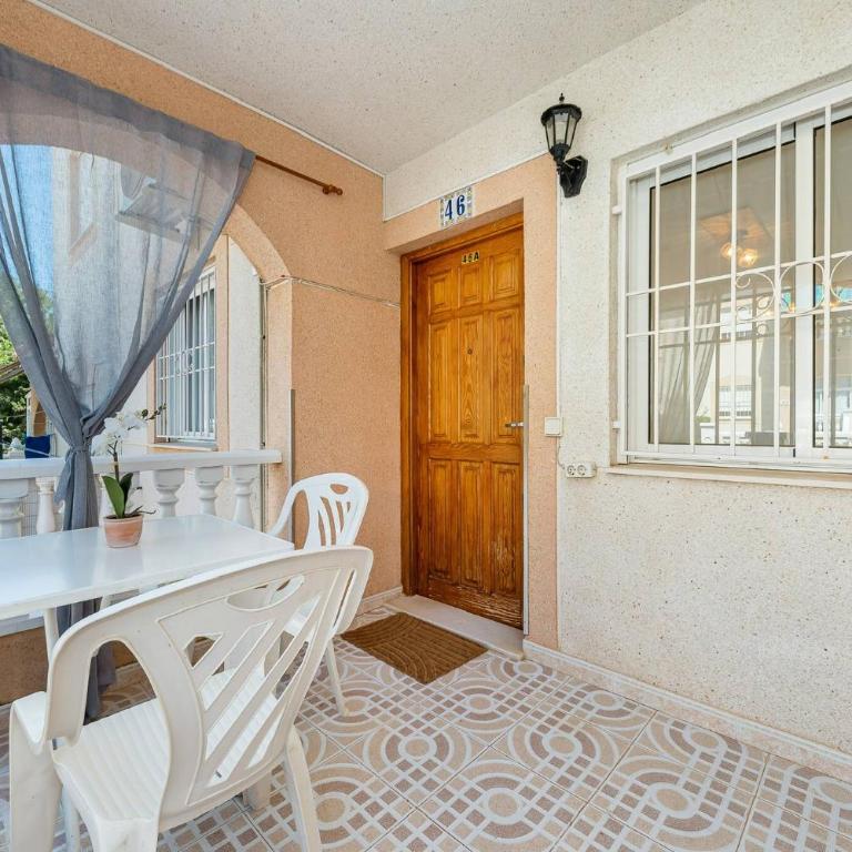 Bungalow Coral Sunrise - Two-Bedroom Apartment - 13