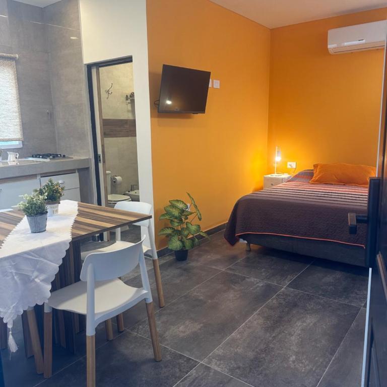 Aqui es 6! - One-Bedroom Apartment - 10
