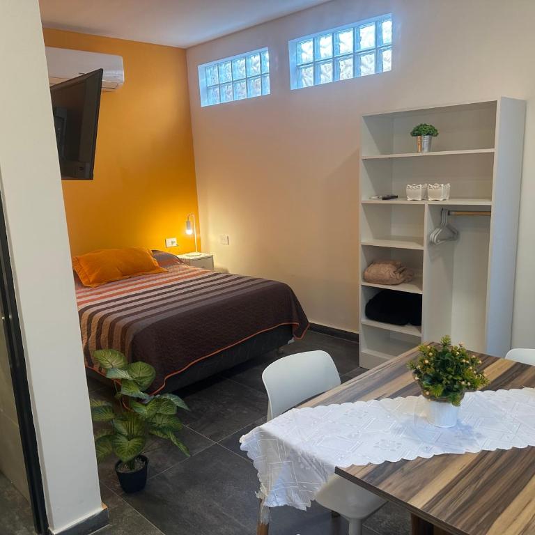 Aqui es 6! - One-Bedroom Apartment - 1