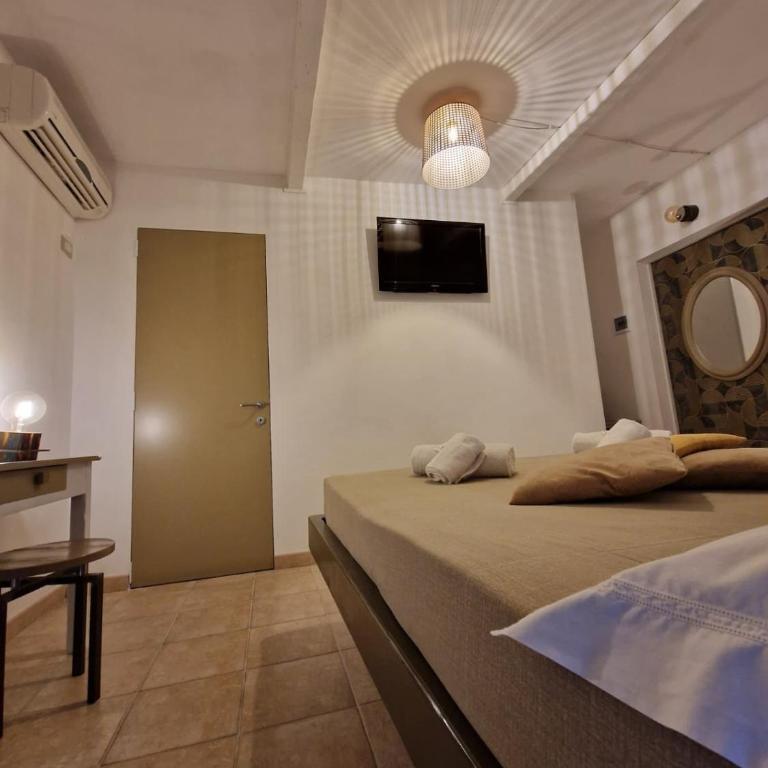 Villa Anna Room - Camera Matrimoniale con Bagno Privato - 10