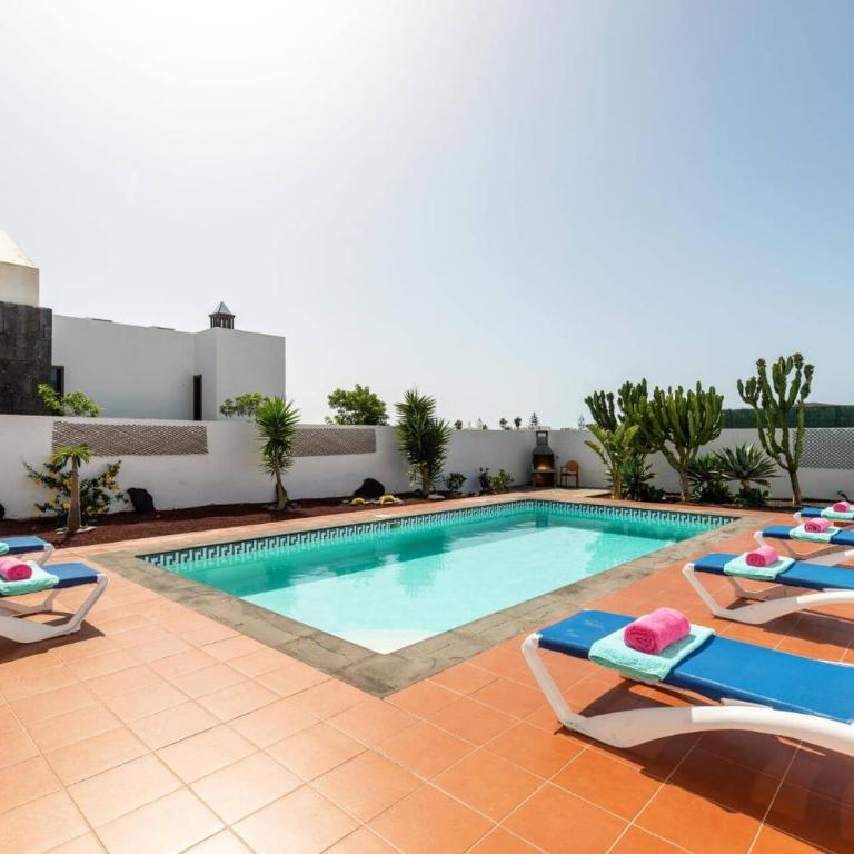 Villa Tropical by Villa Plus - Villa - 5