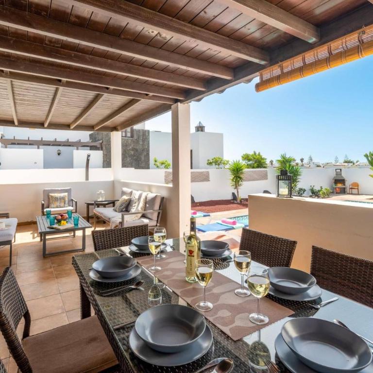 Villa Tropical by Villa Plus - Villa - 4