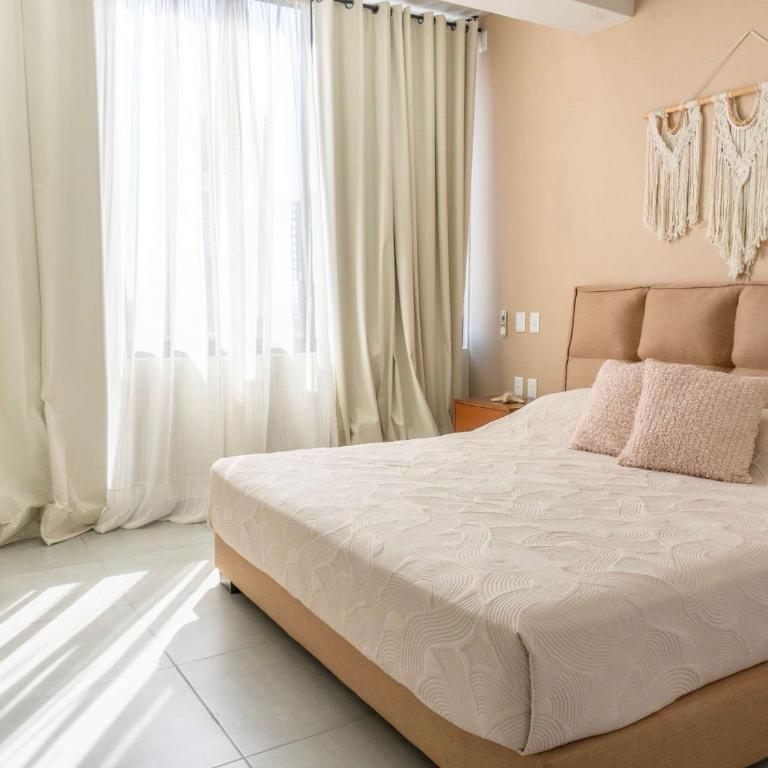 Apartamento cerca de la playa con piscina en la azotea - Apartment - 3