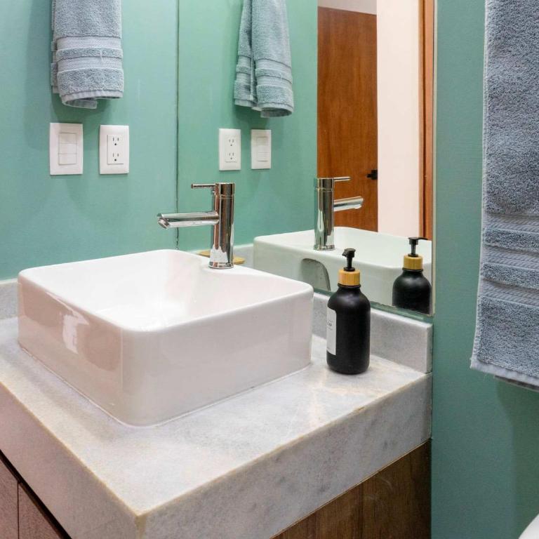Apartamento cerca de la playa con piscina en la azotea - Apartment - 11