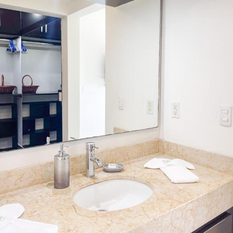 Golf View Retreat Pool & Gym Marina Mazatlán - Apartment - 11