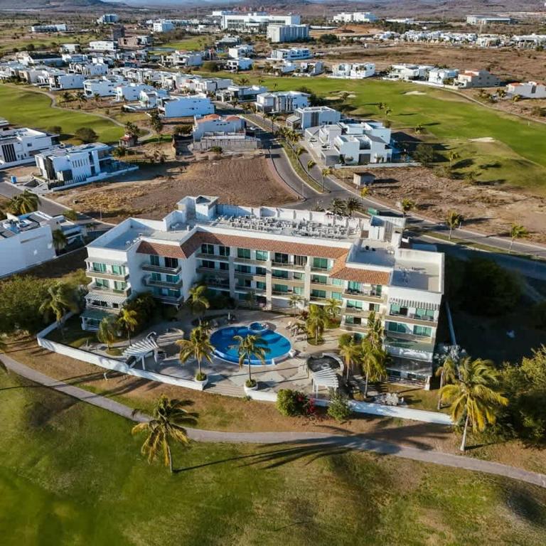 Golf View Retreat Pool & Gym Marina Mazatlán - Apartment - 36