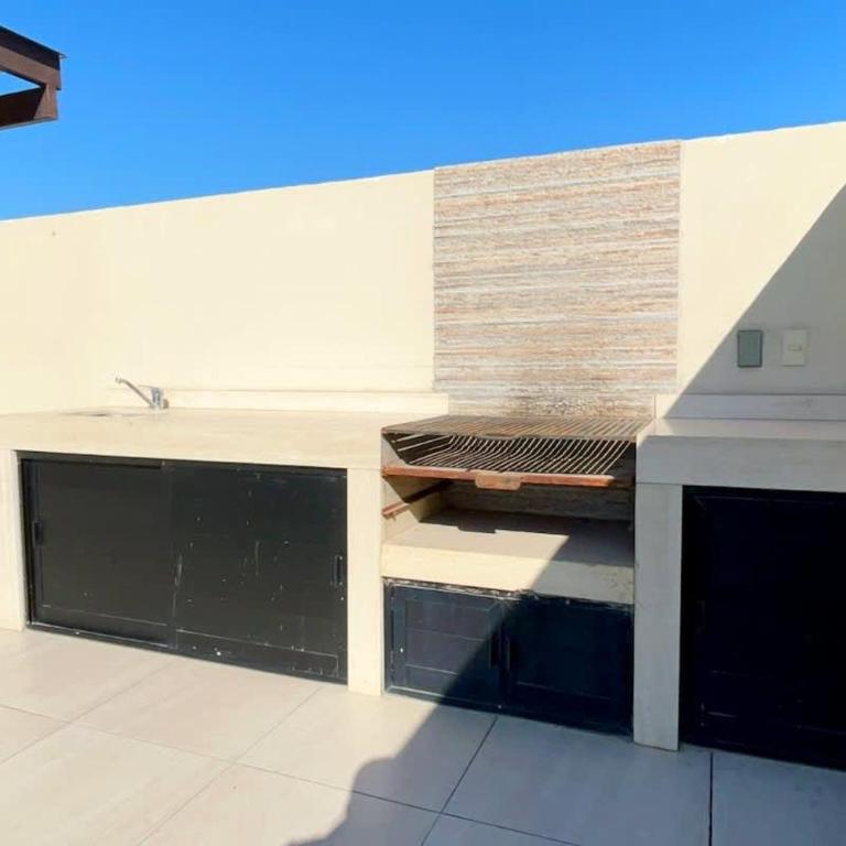 Departamento con 2 recámaras alberca y balcón frente al mar - Apartment - 11