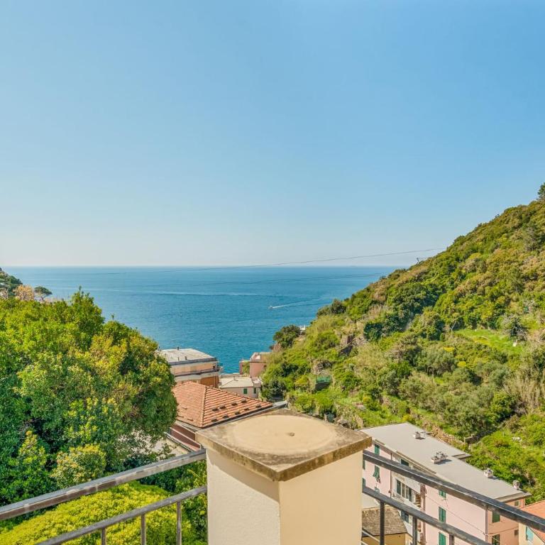 Sulla via dell'amore- Riomaggiore -private parking - Three-Bedroom House - 3