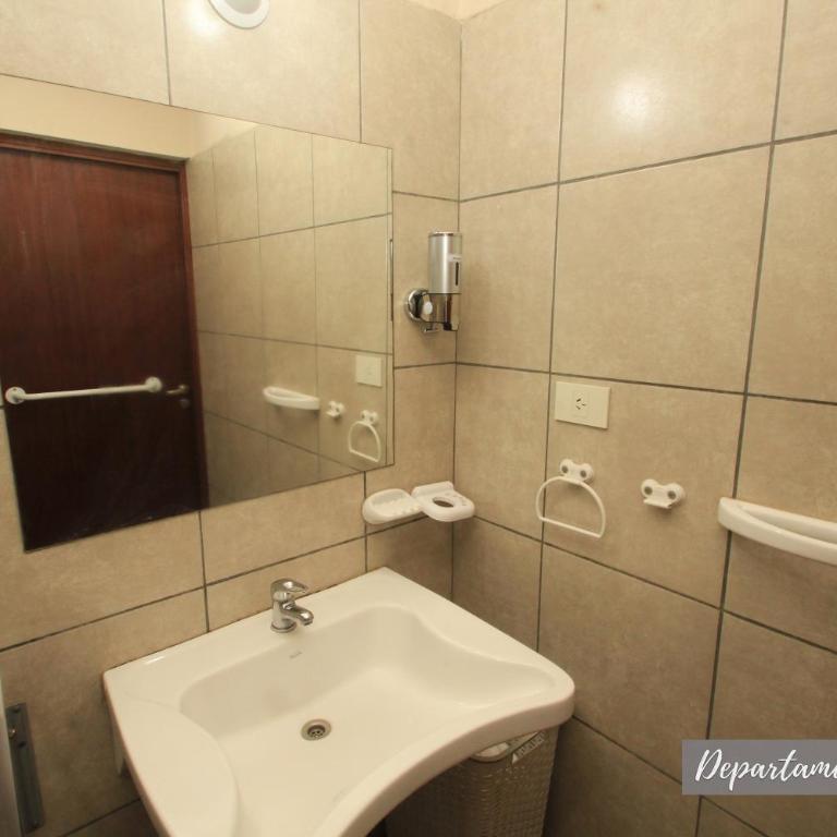 Departamento Adaptado en S S de Jujuy - One-Bedroom Apartment - 5