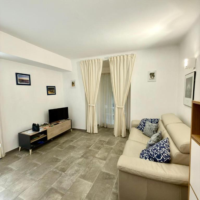 Caffaro Home - Appartamento con 2 Camere da Letto - 13