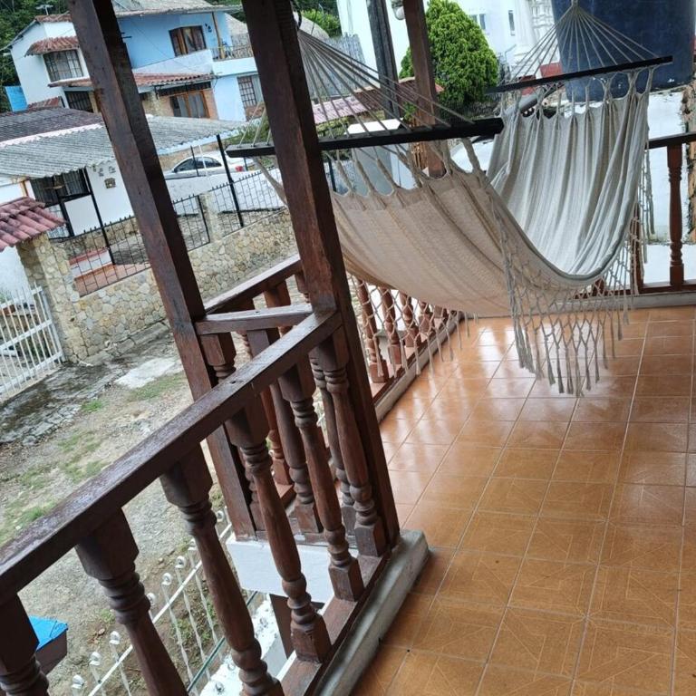 House with a private pool in Balcones del Sumapaz - Casa de 4 dormitorios - 3