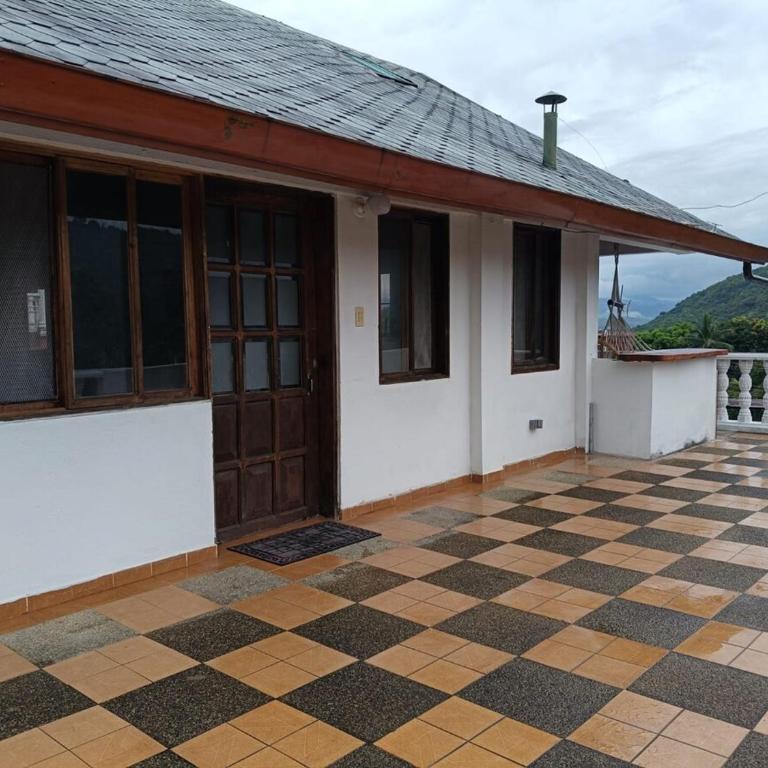 House with a private pool in Balcones del Sumapaz - Casa de 4 dormitorios - 4