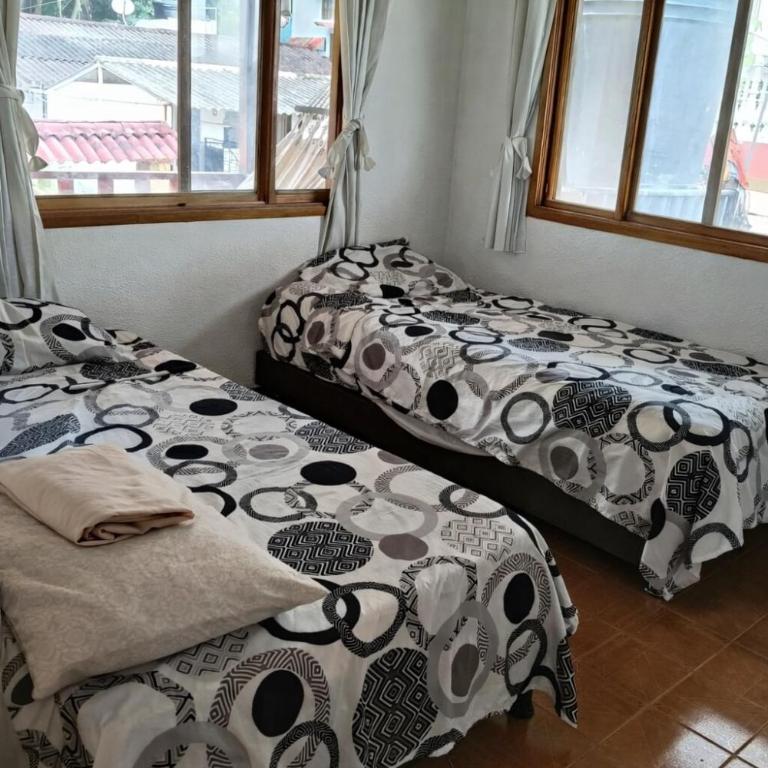 House with a private pool in Balcones del Sumapaz - Casa de 4 dormitorios - 24
