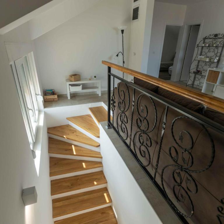 Familija - Two-Bedroom Apartment - 32