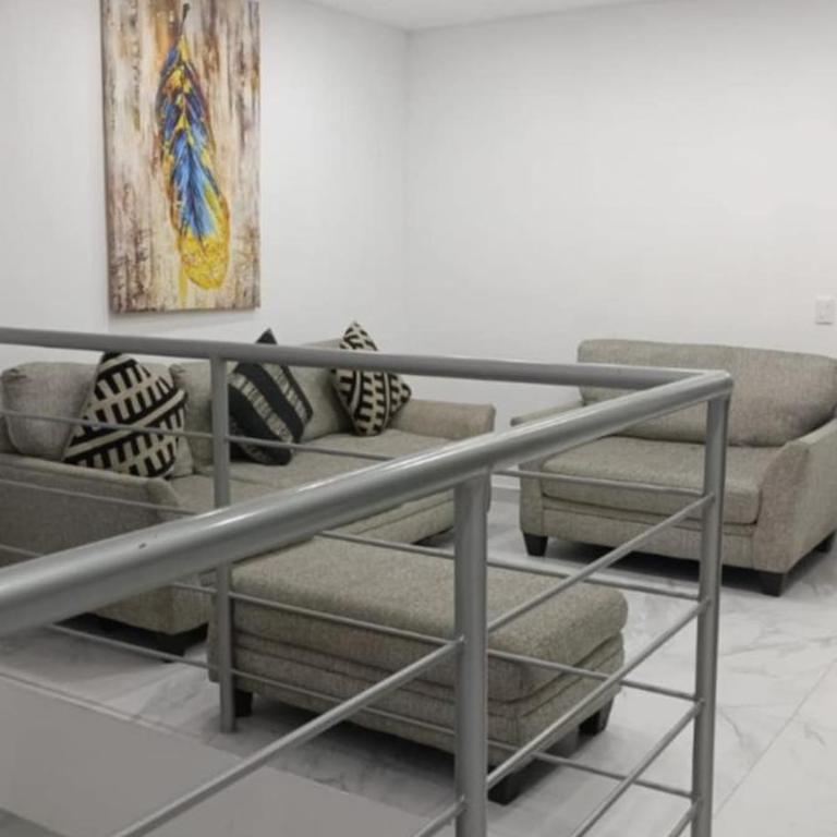 Gemela1 - Four-Bedroom House - 6
