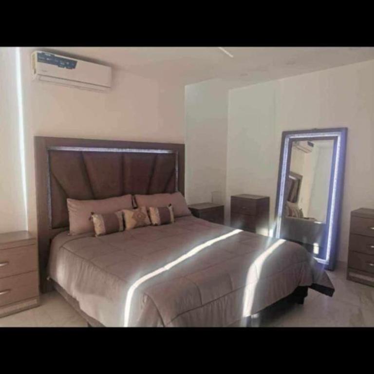 Gemela1 - Four-Bedroom House - 7