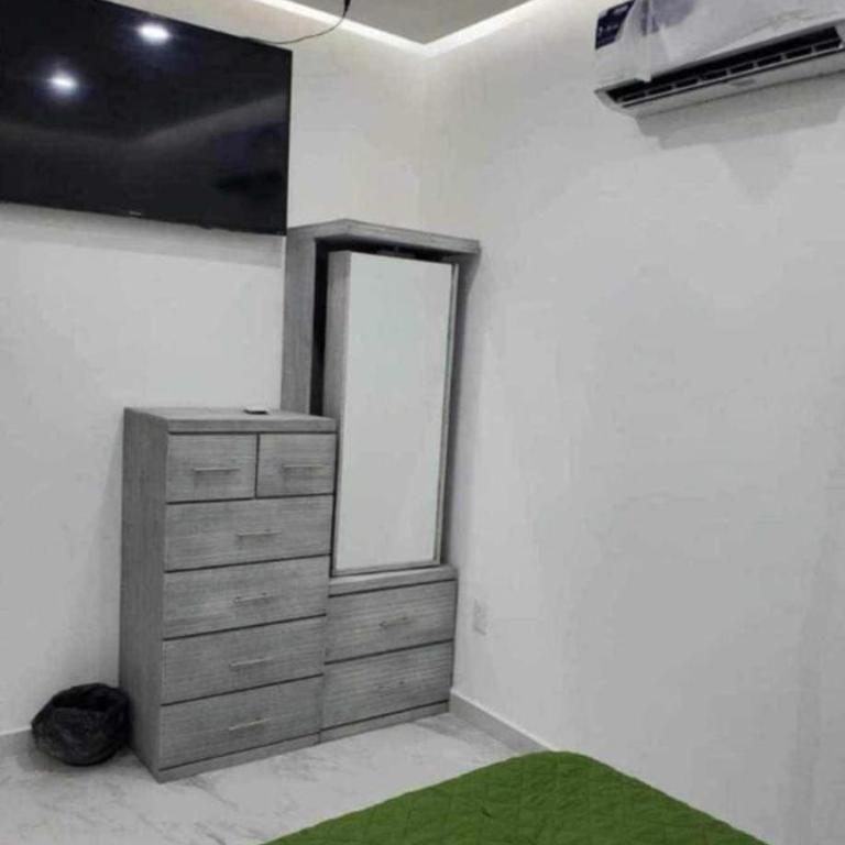 Gemela1 - Four-Bedroom House - 17
