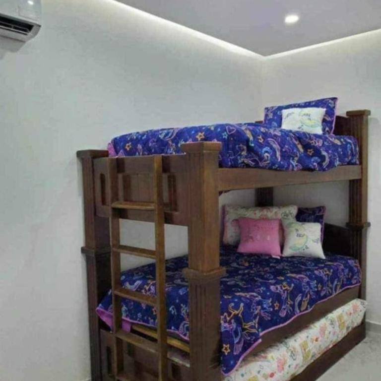Gemela1 - Four-Bedroom House - 27