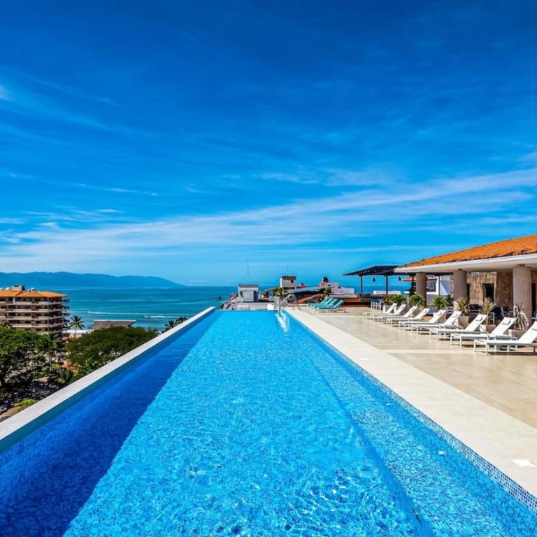 Penthouse Oceanview 1 block Malecon bars shops ZR - Apartamento de 2 dormitorios con vistas al mar - 1