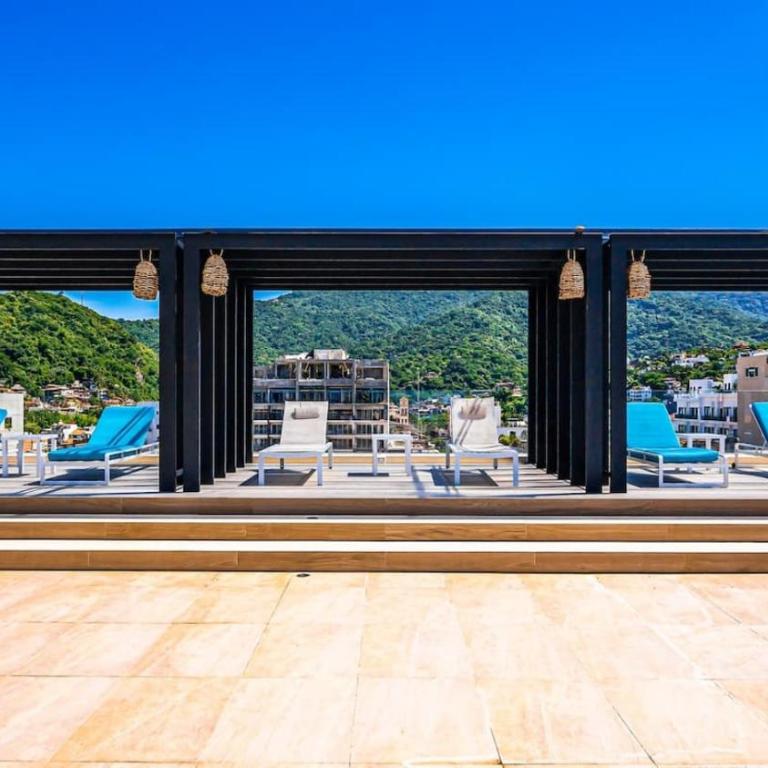 Penthouse Oceanview 1 block Malecon bars shops ZR - Apartamento de 2 dormitorios con vistas al mar - 5