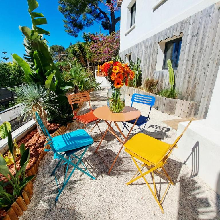 Le cocon de douceur entre pins et Méditerranée - Appartement 1 Chambre - Vue sur Jardin - 17