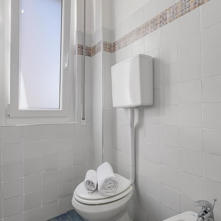 Boccaccio - Apartment with Balcony, Near Marina & Beach - Happy Rentals - Apartment with Balcony - 19