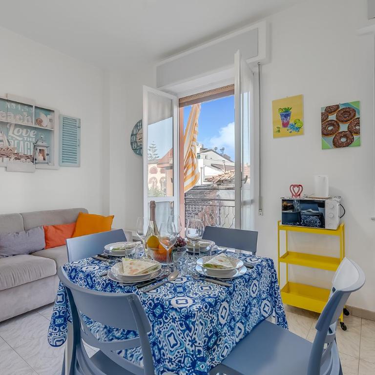 Verdi Loano Beach Apartment with Balcony - Happy Rentals - Apartment with Terrace - 7
