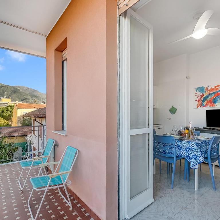 Verdi Loano Beach Apartment with Balcony - Happy Rentals - Apartment with Terrace - 9