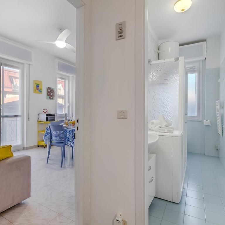 Verdi Loano Beach Apartment with Balcony - Happy Rentals - Apartment with Terrace - 14
