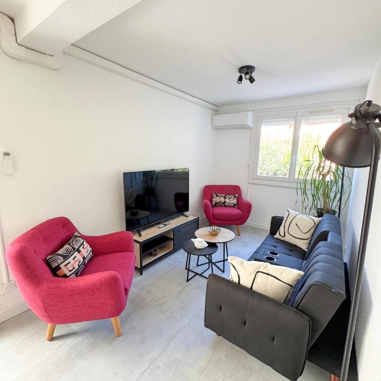 Appartement T2 avec grand jardin, parking et garage, a deux pas de la plage - One-Bedroom Apartment - 4