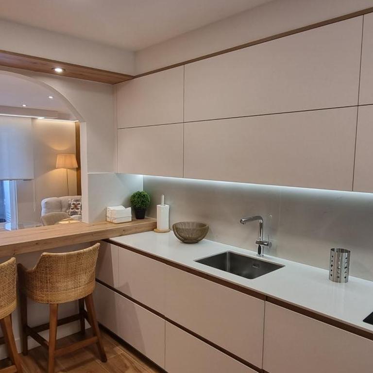 Auroman - Apartamento de 3 dormitorios con vistas al mar - 9