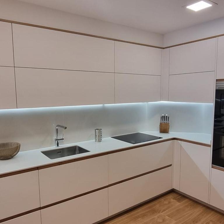 Auroman - Apartamento de 3 dormitorios con vistas al mar - 10
