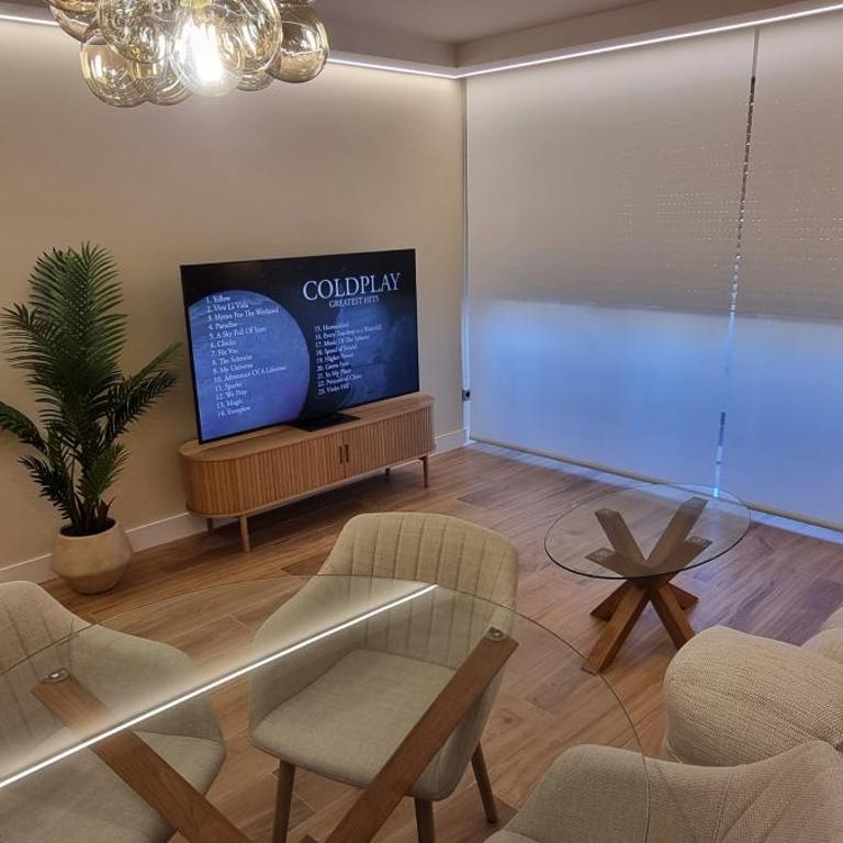 Auroman - Apartamento de 3 dormitorios con vistas al mar - 1