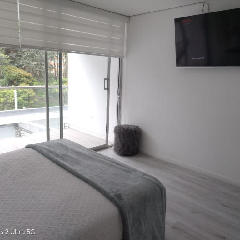 Room cerca al aeropuerto #1 - Habitación Doble con balcón - 10