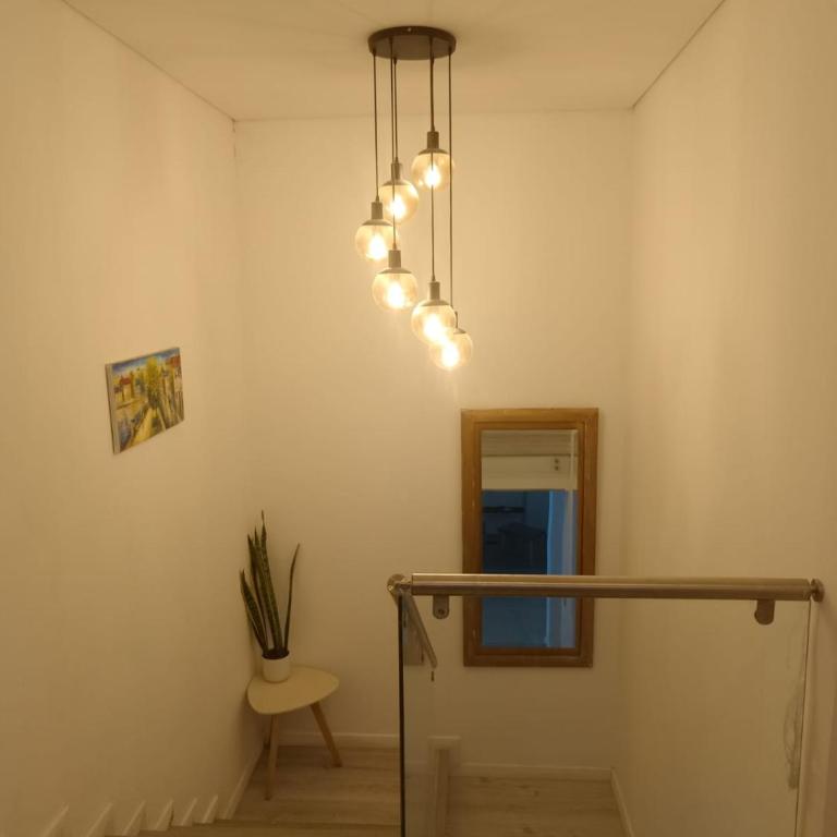 Room cerca al aeropuerto #1 - Habitación Doble con balcón - 17