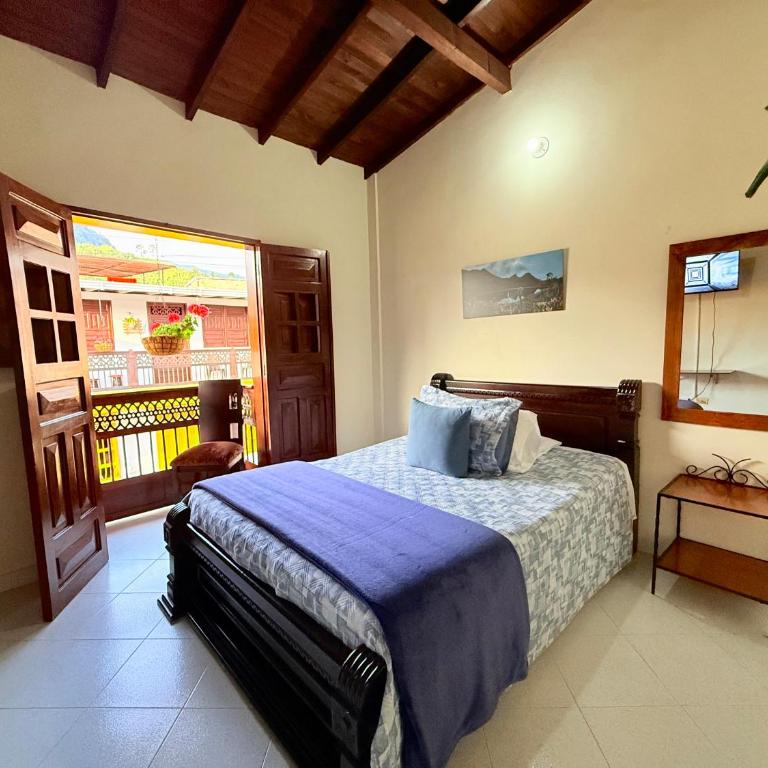 Hotel Plenitud Jardín - Queen Room with Balcony - 10