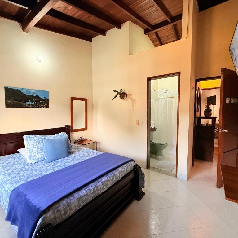 Hotel Plenitud Jardín - Queen Room with Balcony - 11