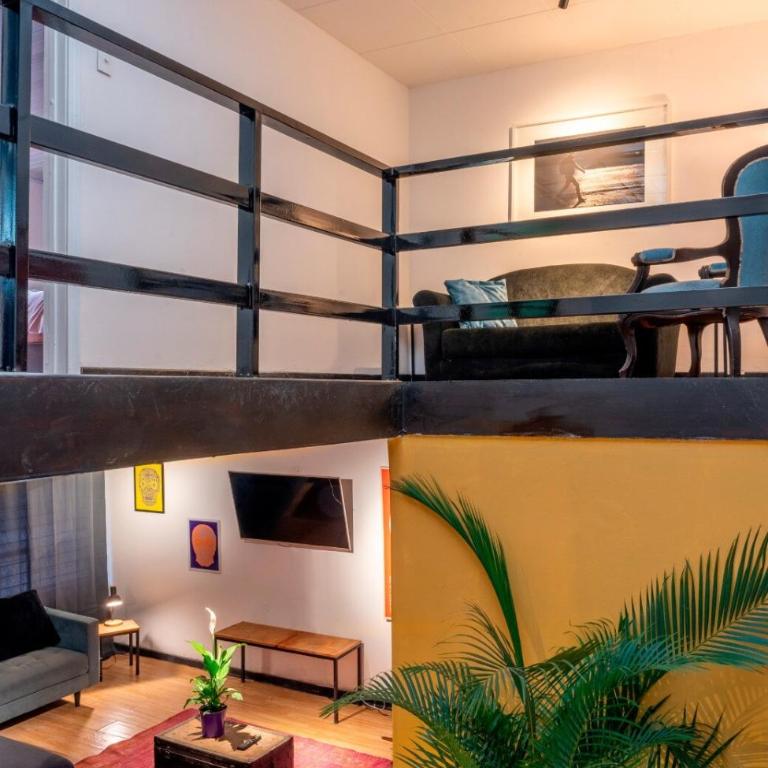Spectacular 1950s house, centrally located and cozy - Five-Bedroom House - 1
