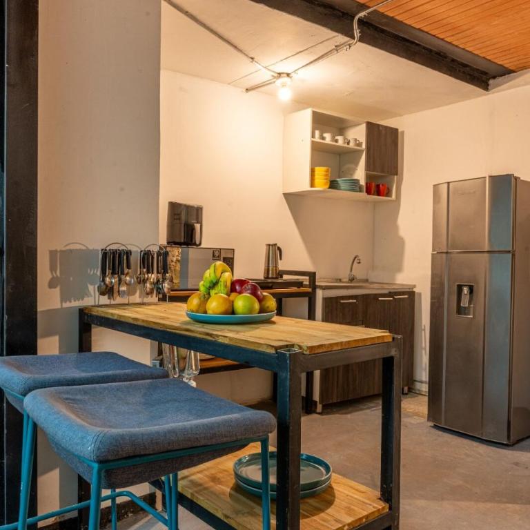 Spectacular 1950s house, centrally located and cozy - Five-Bedroom House - 10