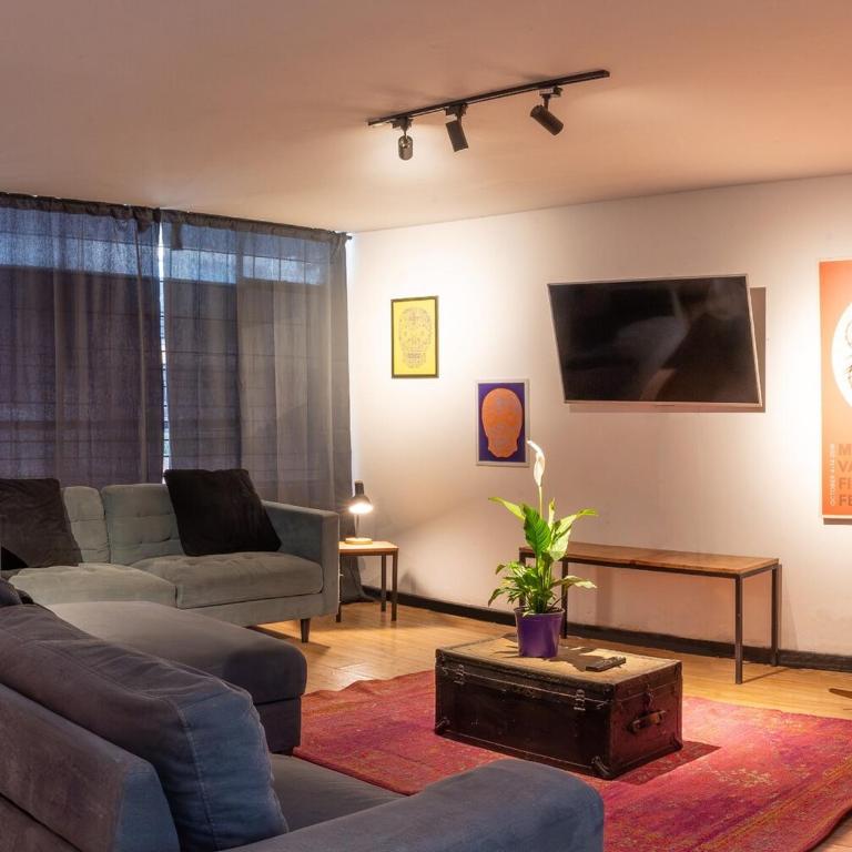 Spectacular 1950s house, centrally located and cozy - Five-Bedroom House - 11