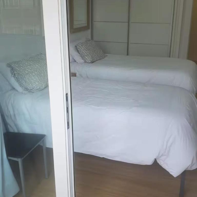 Downtown Las Palmas, steps from Canteras - Apartamento de 2 dormitorios - 27