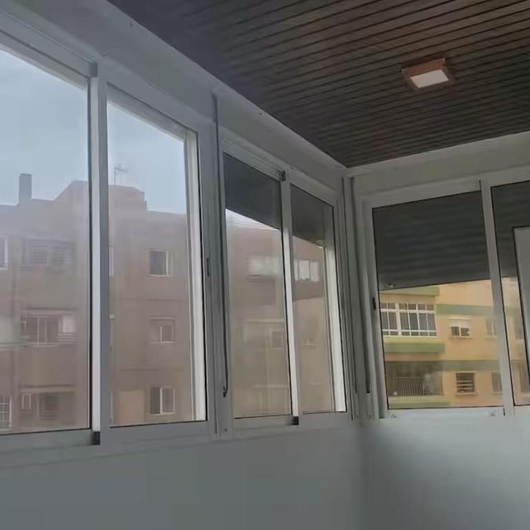 Downtown Las Palmas, steps from Canteras - Apartamento de 2 dormitorios - 17