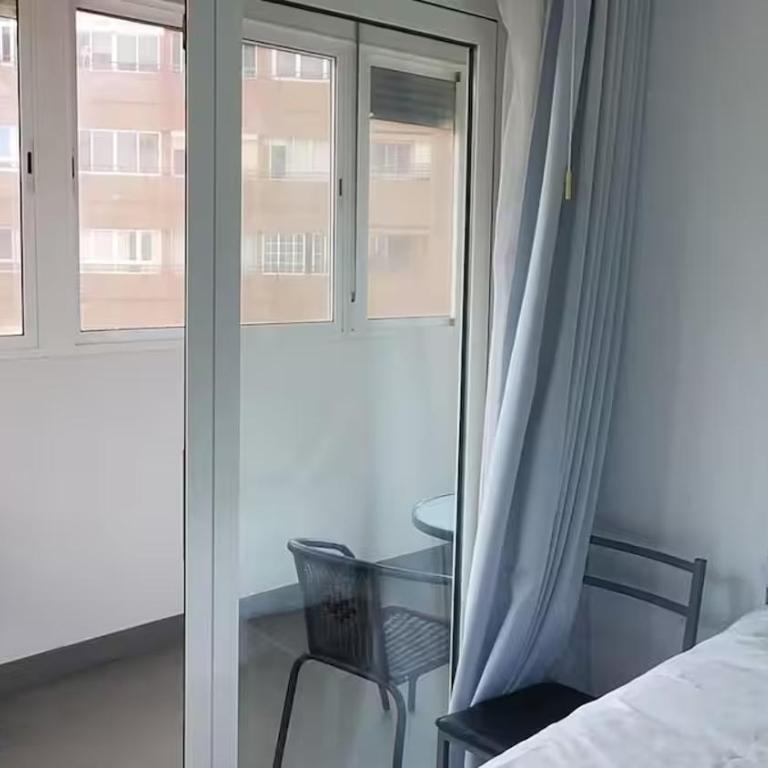 Downtown Las Palmas, steps from Canteras - Apartamento de 2 dormitorios - 36